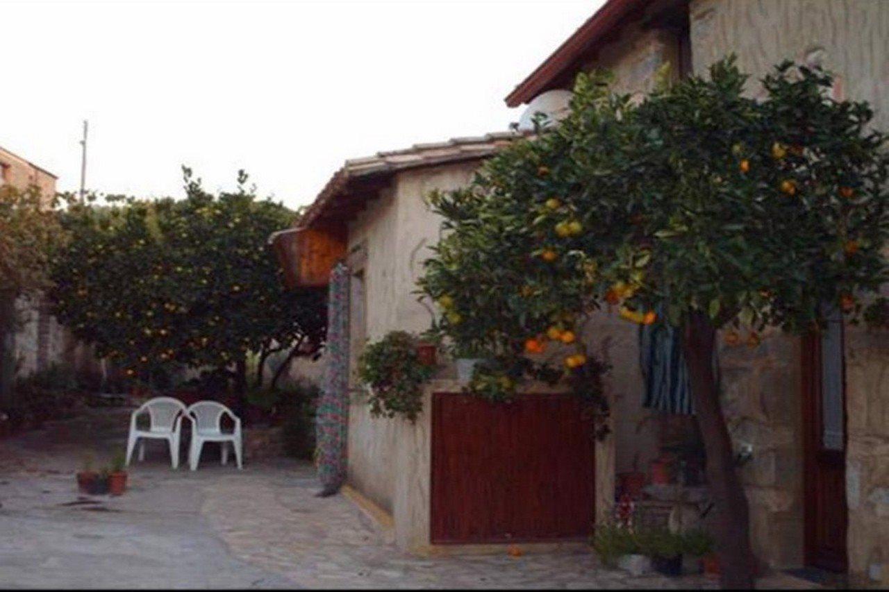 Casa Degli Aranci Hotel Villanovaforru ภายนอก รูปภาพ